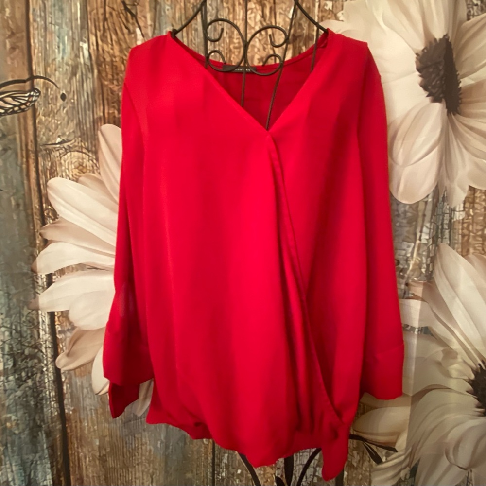 NWOT Boutique Blouse - Picture 1 of 3